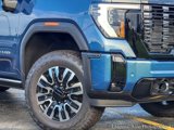 New 2025 GMC Sierra 3500 Denali Ultimate image 3