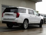 Used 2023 GMC Yukon XL Denali image 3