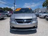 Used 2017 Dodge Grand Caravan SXT image 2