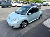 Used 2010 Volkswagen Beetle Final Edition image 6