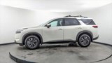 Used 2023 Nissan Pathfinder SV image 3