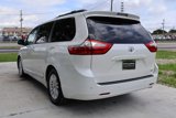 Used 2017 Toyota Sienna XLE image 3