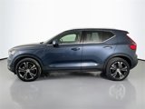 Used 2022 Volvo XC40 T5 Inscription w/ Advanced Package image 3
