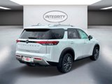 New 2025 Nissan Pathfinder SL w/ SL Premium Package image 2