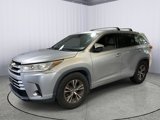 Used 2017 Toyota Highlander LE image 3