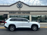 Used 2024 Toyota Grand Highlander AWD image 2