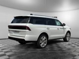 New 2025 Lincoln Navigator Reserve image 5