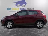 Used 2017 Chevrolet Trax LS image 2