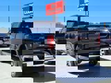 Used 2024 GMC Sierra 1500 SLT image 2