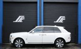 Used 2022 Rolls-Royce Cullinan image 2