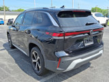 New 2025 Volkswagen Tiguan SE image 3