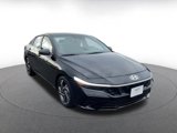 Used 2025 Hyundai Elantra SEL image 3