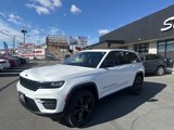 Used 2023 Jeep Grand Cherokee Altitude image 3