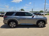 New 2025 Nissan Pathfinder Platinum image 3