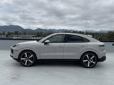 Used 2025 Porsche Cayenne Coupe image 2