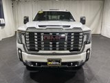 Used 2024 GMC Sierra 3500 Denali w/ Technology Package image 2