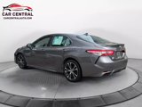 Used 2020 Toyota Camry SE image 3