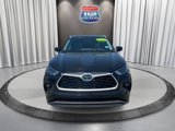 Used 2022 Toyota Highlander XLE image 2