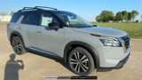 New 2025 Nissan Pathfinder Platinum image 2