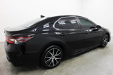 Used 2023 Toyota Camry SE image 6