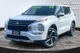 New 2025 Mitsubishi Outlander SE image 2