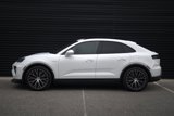 Used 2025 Porsche Macan Electric image 2