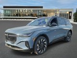 New 2025 Lincoln Nautilus Reserve image 2