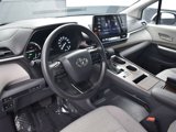 Used 2023 Toyota Sienna LE image 5