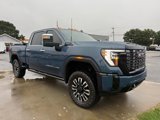 Used 2025 GMC Sierra 3500 Denali Ultimate image 3