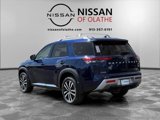 New 2025 Nissan Pathfinder Platinum image 3