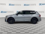 Used 2023 Volkswagen Tiguan SE R-Line image 5