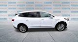 Used 2021 Buick Enclave Essence image 4