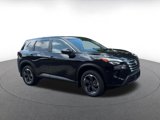 Used 2024 Nissan Rogue SV image 2