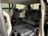 Used 2022 Chrysler Pacifica Touring-L image 3
