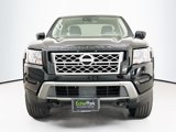 Used 2024 Nissan Frontier SV image 2