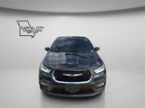 New 2025 Chrysler Pacifica Select image 2