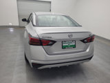 Used 2024 Nissan Altima 2.5 SV image 6