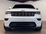 Used 2017 Jeep Grand Cherokee Altitude image 3