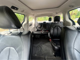 Used 2024 Chrysler Pacifica Touring-L image 6