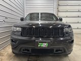 Used 2020 Jeep Grand Cherokee Laredo image 2