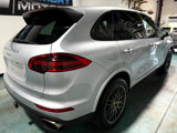 Used 2017 Porsche Cayenne Platinum Edition image 6