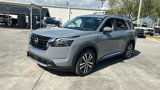 New 2025 Nissan Pathfinder Platinum image 3