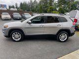 Used 2019 Jeep Cherokee Latitude w/ Popular Appearance Group image 4