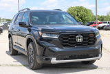 Used 2025 Honda Pilot TrailSport image 4