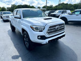 Used 2017 Toyota Tacoma TRD Off-Road image 6