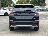 New 2025 Mitsubishi Outlander SE image 4