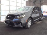 Used 2021 Chrysler Pacifica Touring-L image 4