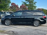 Used 2020 Toyota Sienna Limited Premium image 3