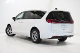 New 2024 Chrysler Pacifica Limited image 5