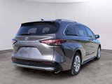 Used 2023 Toyota Sienna Platinum image 5